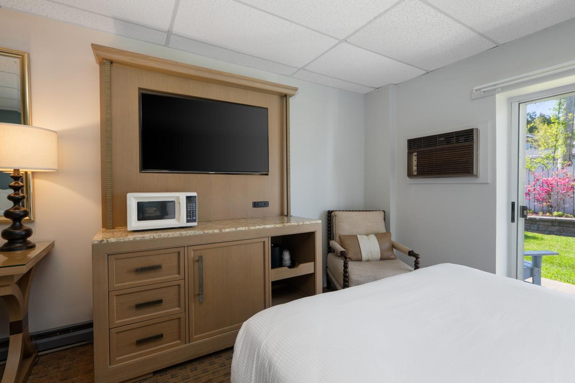 Boothbay Harbor Inn 3*